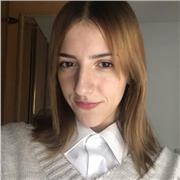 Estudiante de último año de la carrera Traducción e Interpretación, especializada en inglés, alemán y chino :).